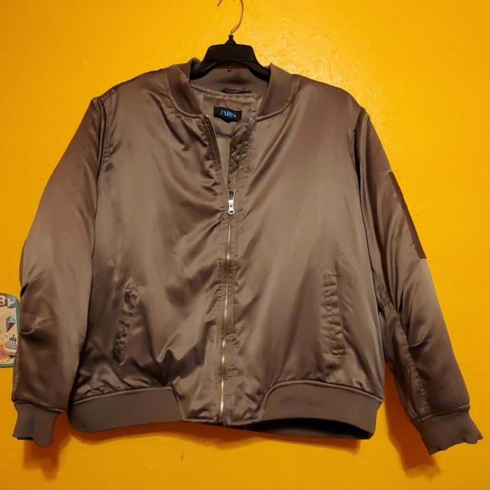 Rue 21 sz 2X olive camo puffer jacket